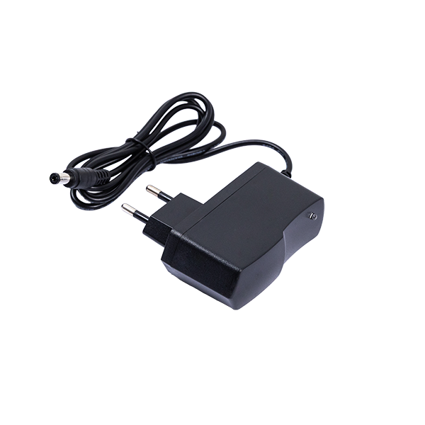 Fonte Entrada 100-240V, Saída 9V/1A  – Plug P4 Centro + 2.1 X 5.5 mm