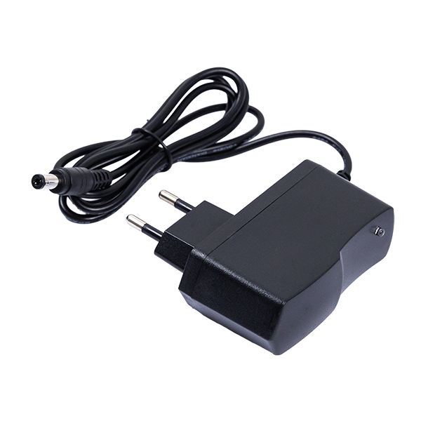 Fonte Entrada 100-240V, Saída 5V 1A – Plug P4 Centro + 2.1 X 5.5 mm